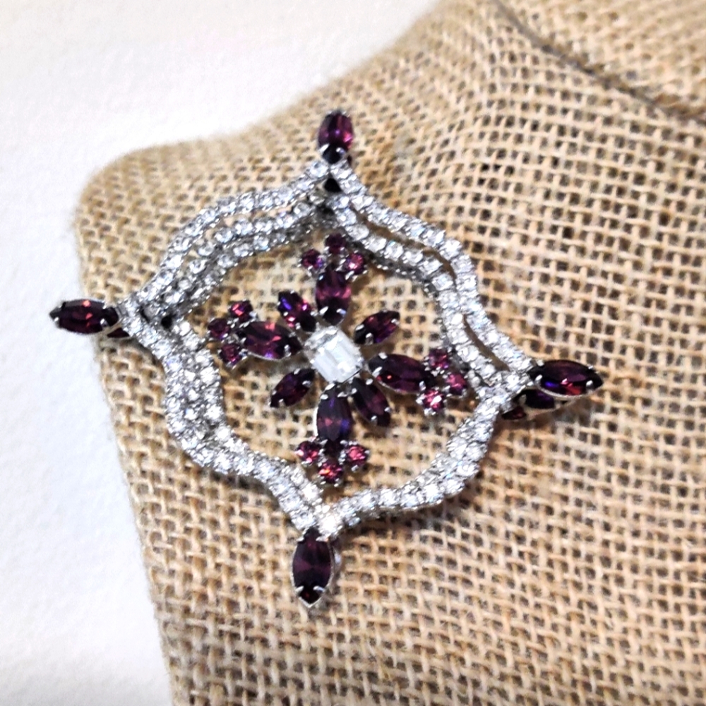 Stunning Jay Flex Sterling Purple & Clear Crystals Brooch